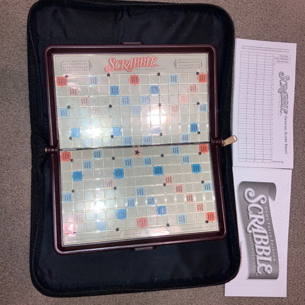 Vintage Scrabble to go